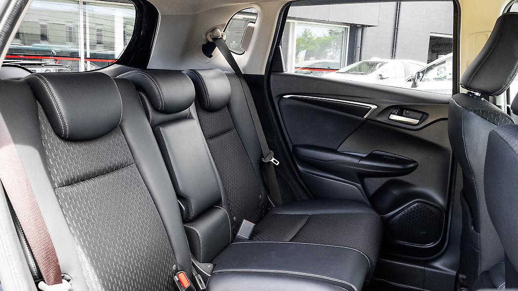 Honda Fit Hybrid L-package image 312387