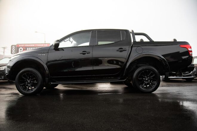 2018 Mitsubishi Triton DC GLSB 2.4D/4WD/5AT image 297425