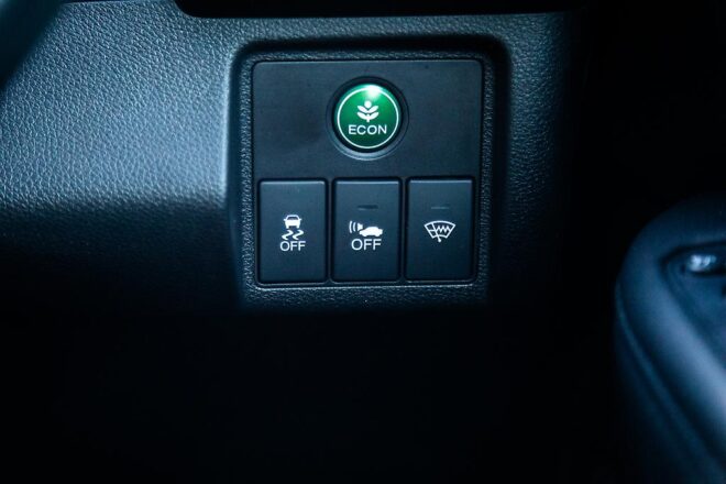 2014 Honda Vezel Hybrid X AWD image 294864