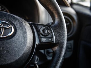 2017 Toyota Vitz F model Hybrid, Push start image 296640