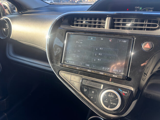 2017 Toyota Aqua X-Urban Crossover image 297187