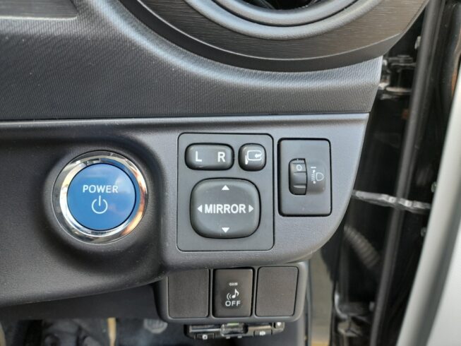 2015 Toyota Aqua Hybrid S Model, Push Start image 298080