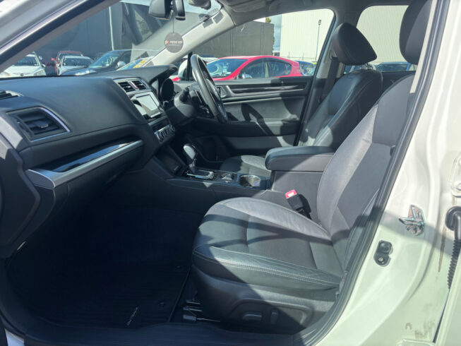 2015 Subaru Outback Leather interior – AWD image 295092