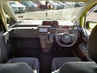 2013 Toyota Spade F Model Push Start image 297869