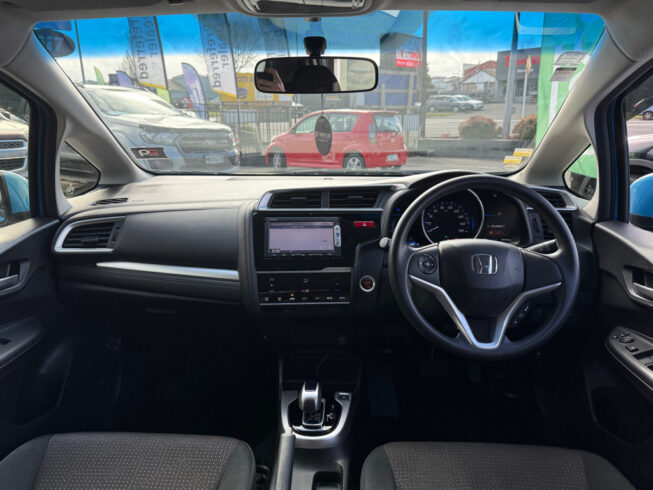 2014 Honda Fit Hybrid F Package image 295789