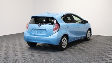 Toyota Aqua S Model – Push Button Start image 317840