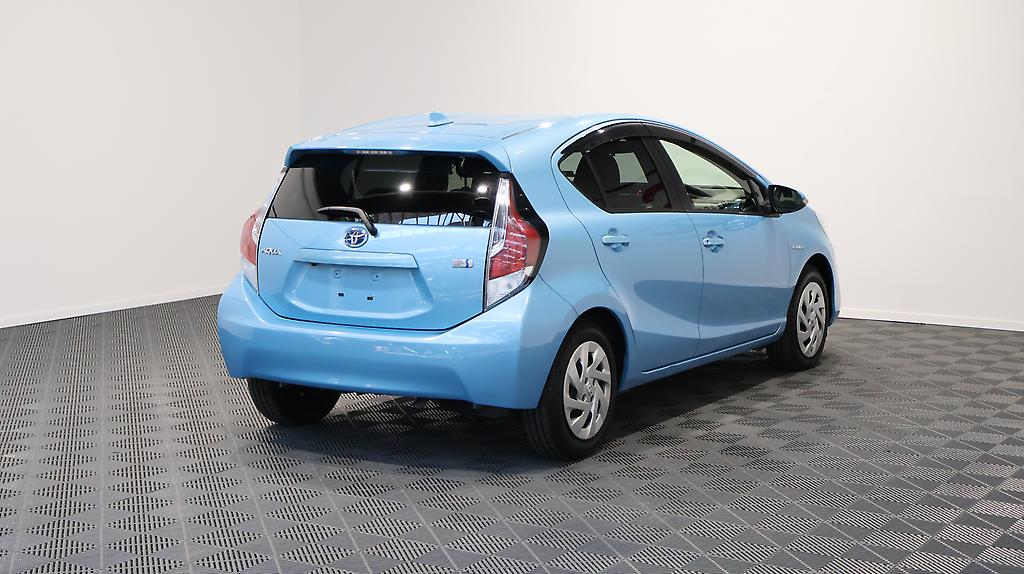 Toyota Aqua S Model – Push Button Start image 317840