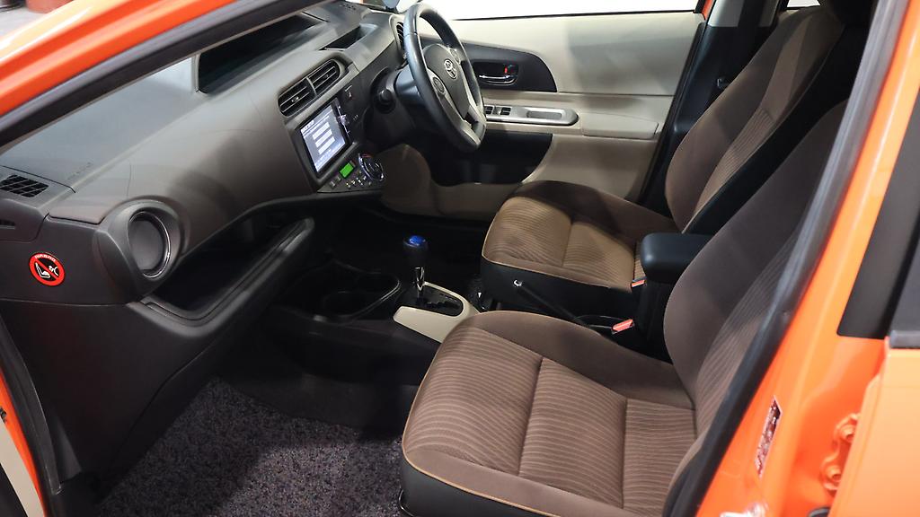 Toyota Aqua Push Button Start – Alloy Wheels image 313352