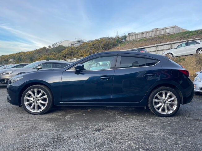 2014 Mazda Axela 20S Touring image 295575