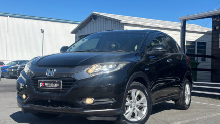 Honda Vezel Hybrid X, Low KMS image 296453