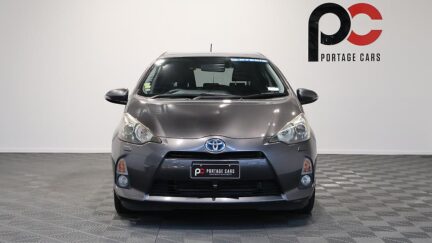 Toyota Aqua G Model Push Start and Reversing Camera image 314824