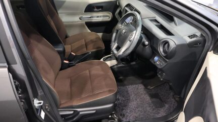 Toyota Aqua G Model Push Start and Reversing Camera image 314832