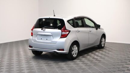 Nissan Note Lane Departure Warning image 318077