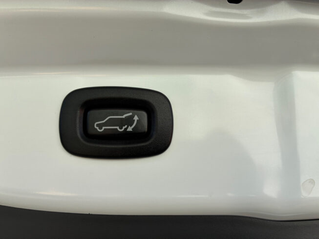 2016 Mitsubishi Outlander PHEV – High Spec – Low KMS image 296902