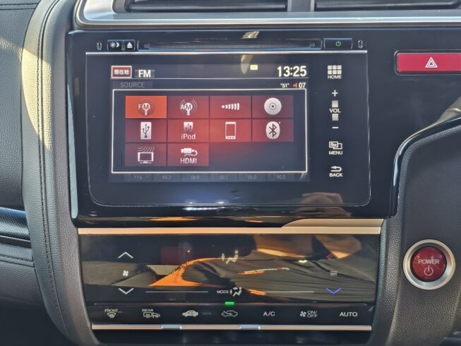 2013 Honda Fit L-package Hybrid image 298236