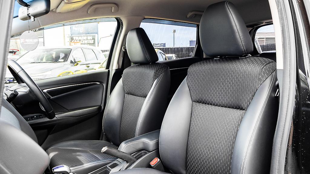 Honda Fit Hybrid L-package image 312396