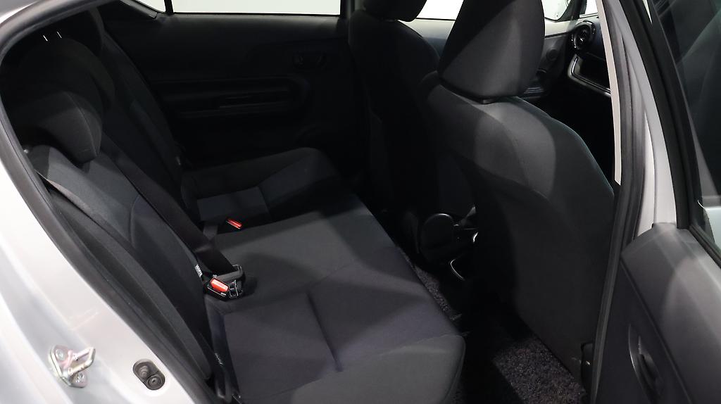 Toyota Aqua S Model, Push Start, Reverse Camera image 319028