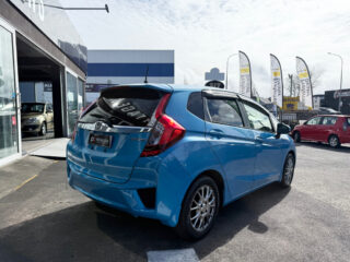 2014 Honda Fit Hybrid F Package image 295781