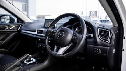 Mazda Axela 20S Leather-PKG, Hybrid, Heated seats image 298100