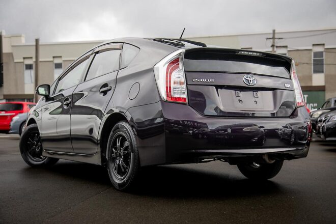 2013 Toyota Prius S model Hybrid, Push Start image 298169