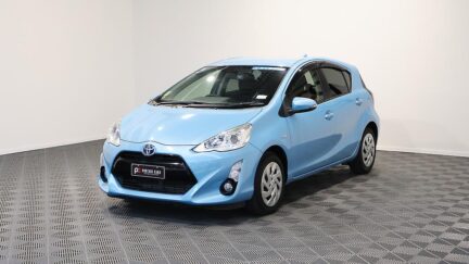 Toyota Aqua S Model – Push Button Start image 317837