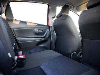 2016 Toyota Vitz U spec, Push Start,Reverse camera image 295710