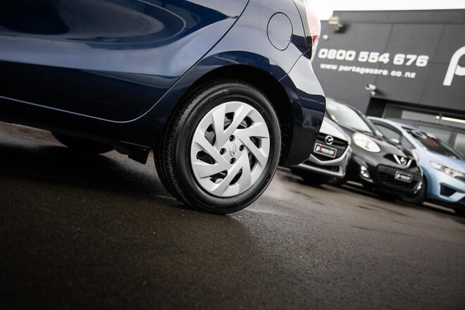 2017 Toyota Aqua S model , Push Start, Reverse Camera image 296398