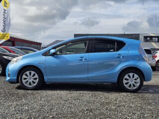 2013 Toyota Aqua S Model. Low KMS image 295900