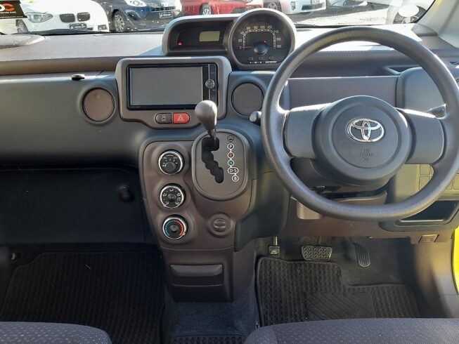 2013 Toyota Spade F Model Push Start image 297868