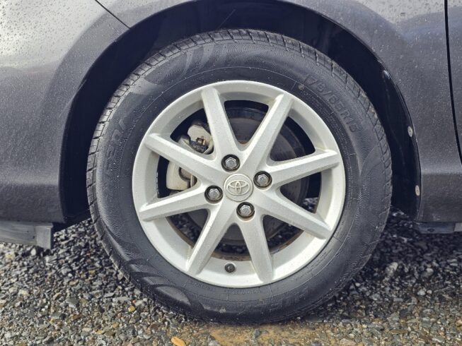 2012 Toyota Aqua G Model Push Start and Reversing Camera image 297937