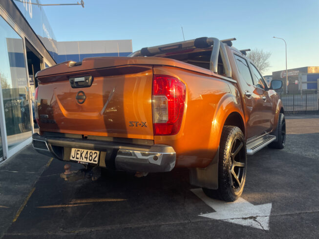 2015 Nissan Navara ST-X 2.3D 4WD image 298316