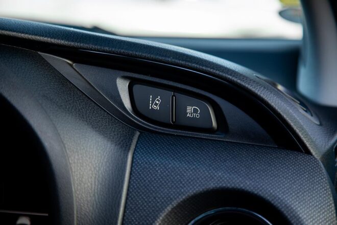 2016 Toyota Vitz F model, I stop, Push start image 295655