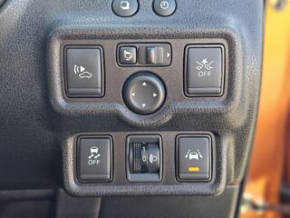 2017 Nissan Note e-power X image 296889