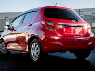 2016 Toyota Vitz U spec, Push Start,Reverse camera image 295705