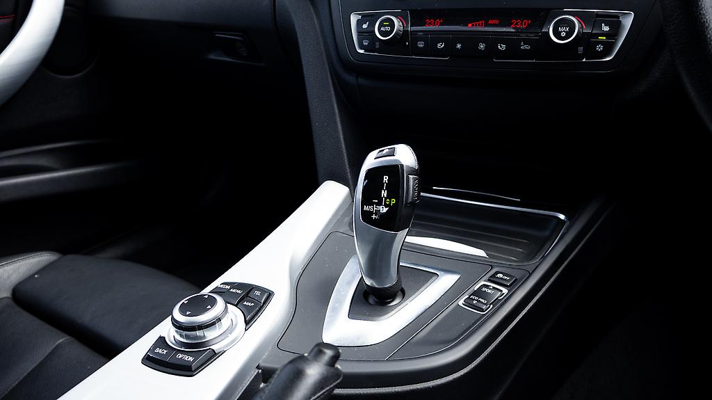 Bmw 320i Sport , Leather PKG image 318664