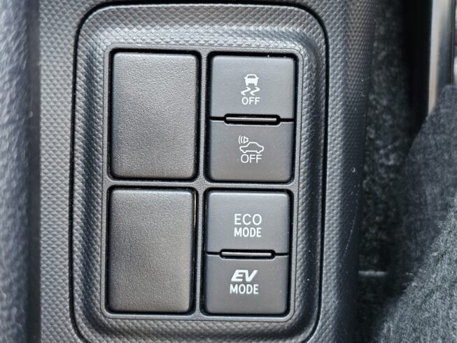 2016 Toyota Aqua S Model – Push Button Start image 297008