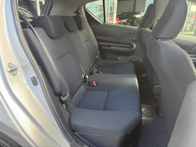 2016 Toyota Aqua Ecomonical Hybrid with Low KMs and Alloy Wheels image 295862