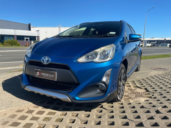 2015 Toyota Aqua Low Kms X Urban Hybrid! image 298192