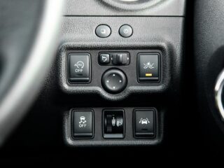 2014 Nissan Note Aero Style Emergency Barke Package image 294824