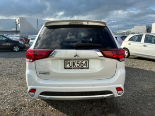 2016 Mitsubishi Outlander PHEV – High Spec – Low KMS image 296888