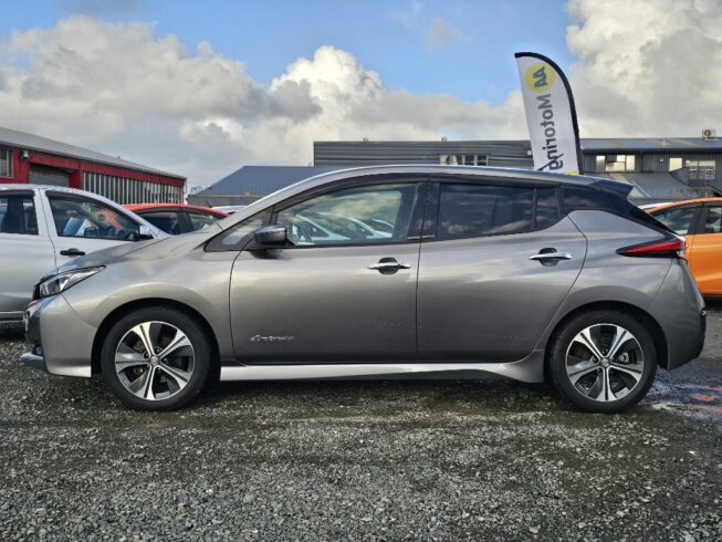2018 Nissan Leaf X Model with Pro-Pilot **85.89% SOH image 297410