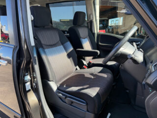 2014 Nissan Serena Hybrid Highway Star S-Hybrid image 297764