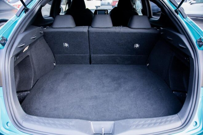 2018 Toyota C-hr S model, Push Start,Hybrid image 297401