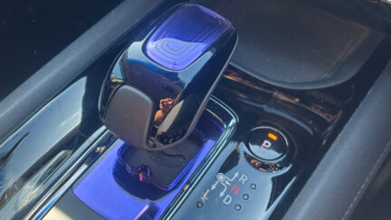 Honda Vezel Hybrid X, Low KMS image 296468