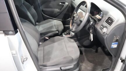 Volkswagen Polo TSI Comfortline – Super Low KMS image 318516