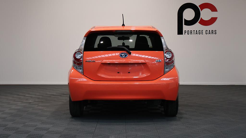 Toyota Aqua Push Button Start – Alloy Wheels image 313349