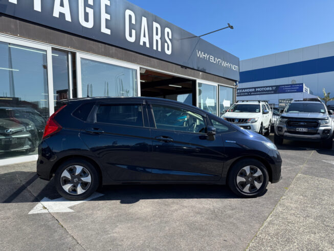 2018 Honda Fit Hybrid F image 297738