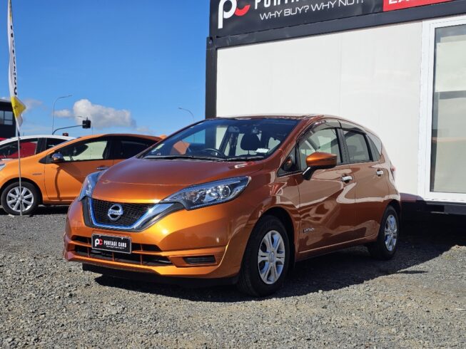 2017 Nissan Note e-power X image 296876