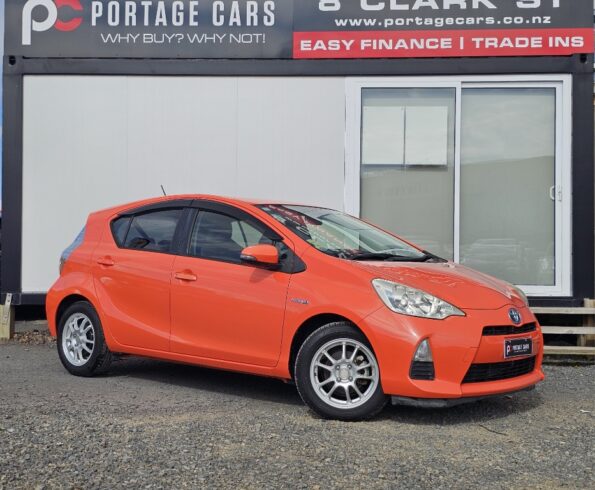 2012 Toyota Aqua Push Button Start – Alloy Wheels image 296955