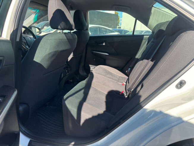 2013 Toyota Camry Hybrid G-Package image 296772